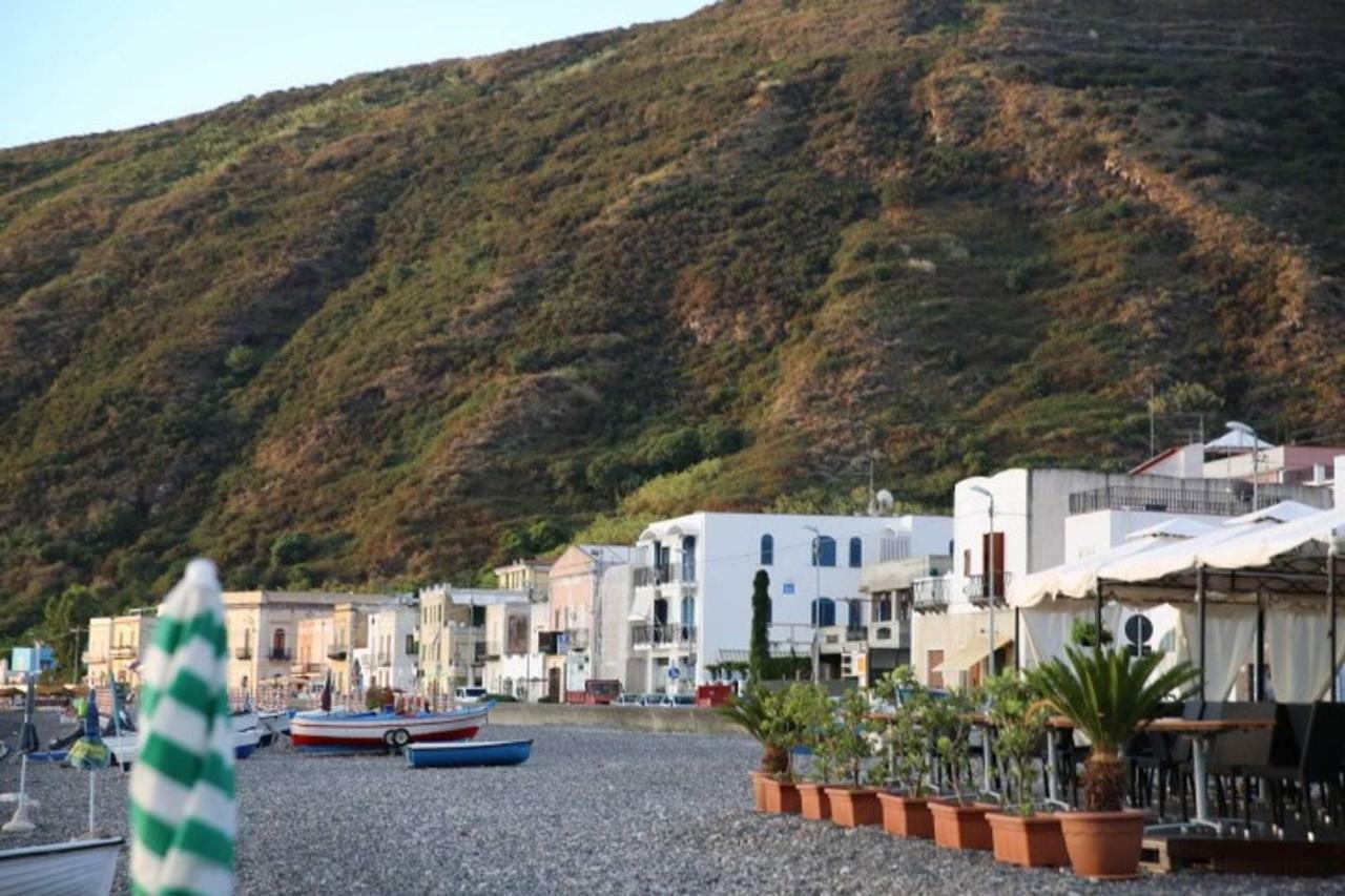 Lipari By The Beach Exterior foto